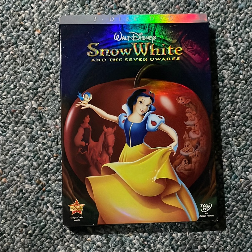 Disney Snow White and the Seven Dwarfs DVD